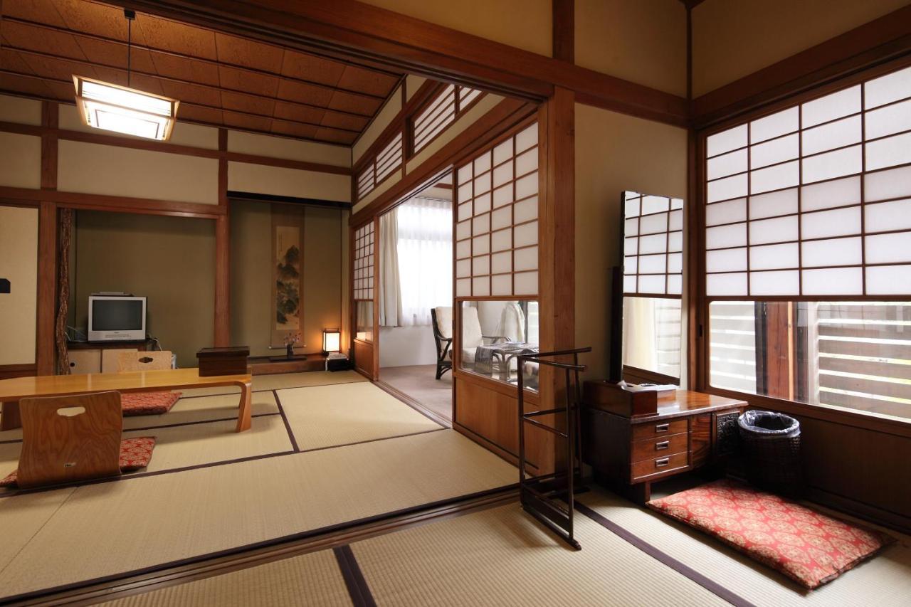 Shimizu Ryokan Юфу Екстер'єр фото